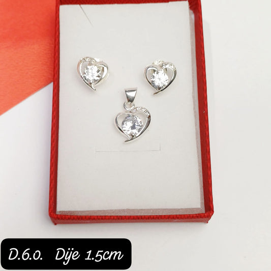 Juego de corazon blanco
