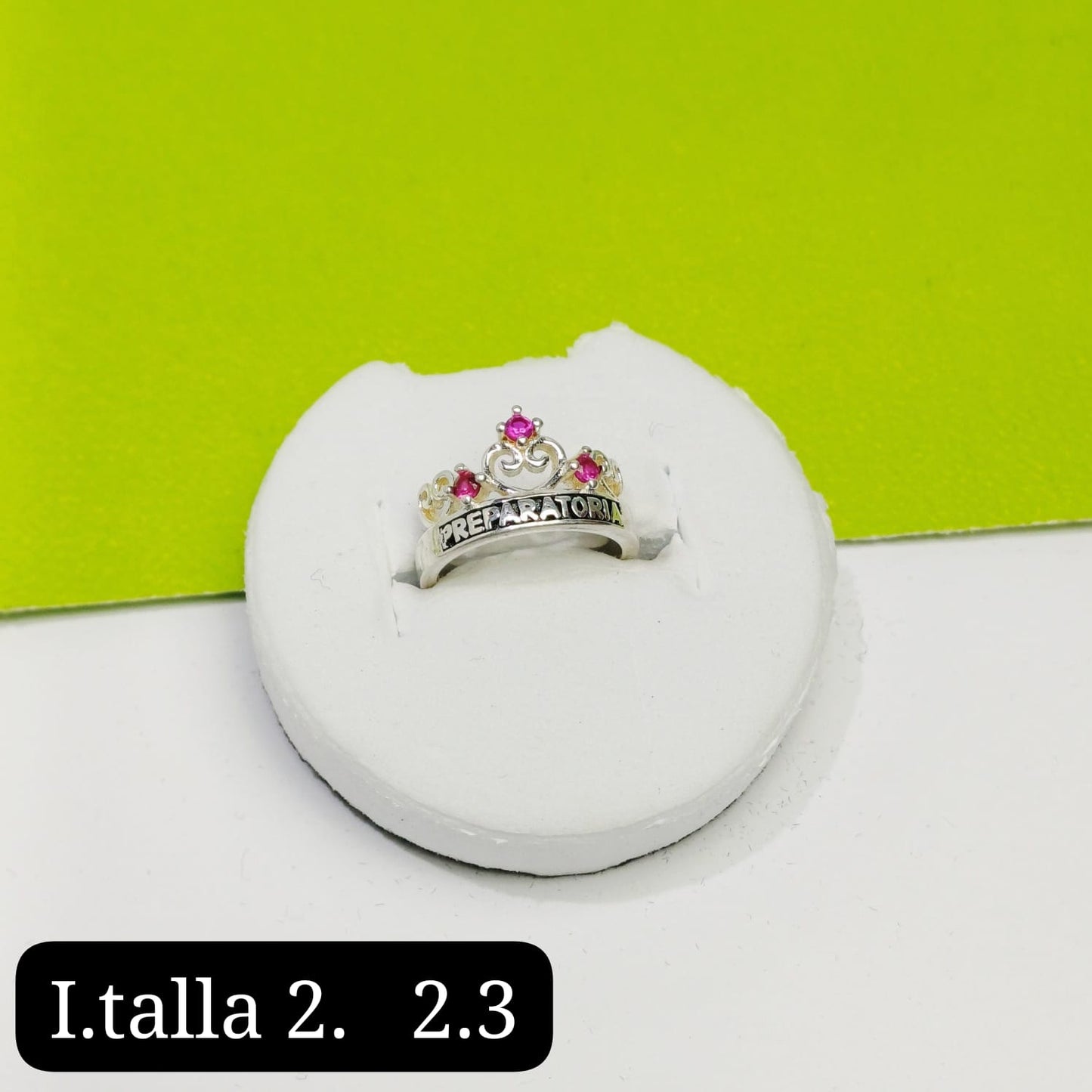 Anillo de graduación preparatoria