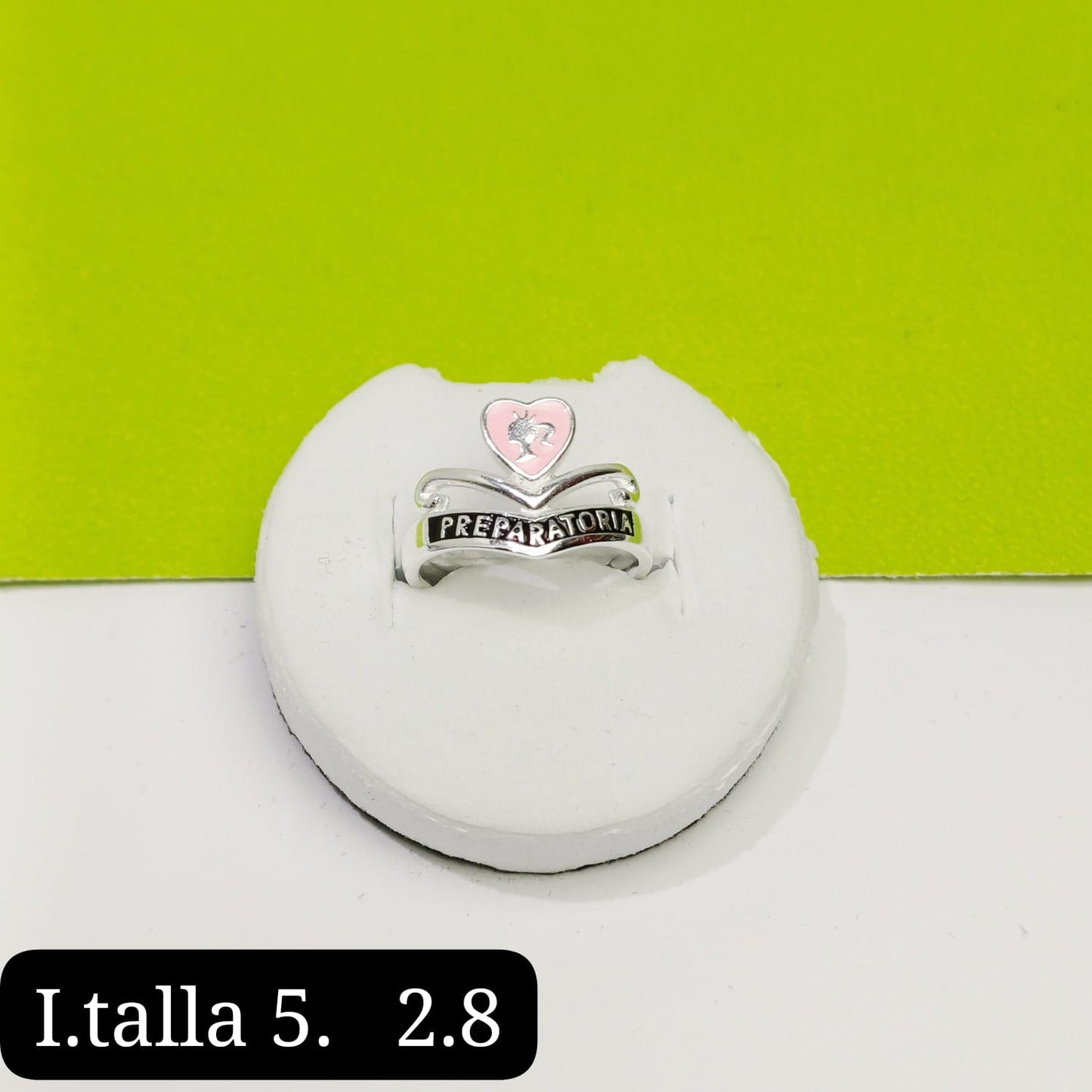 Anillo de graduación preparatoria