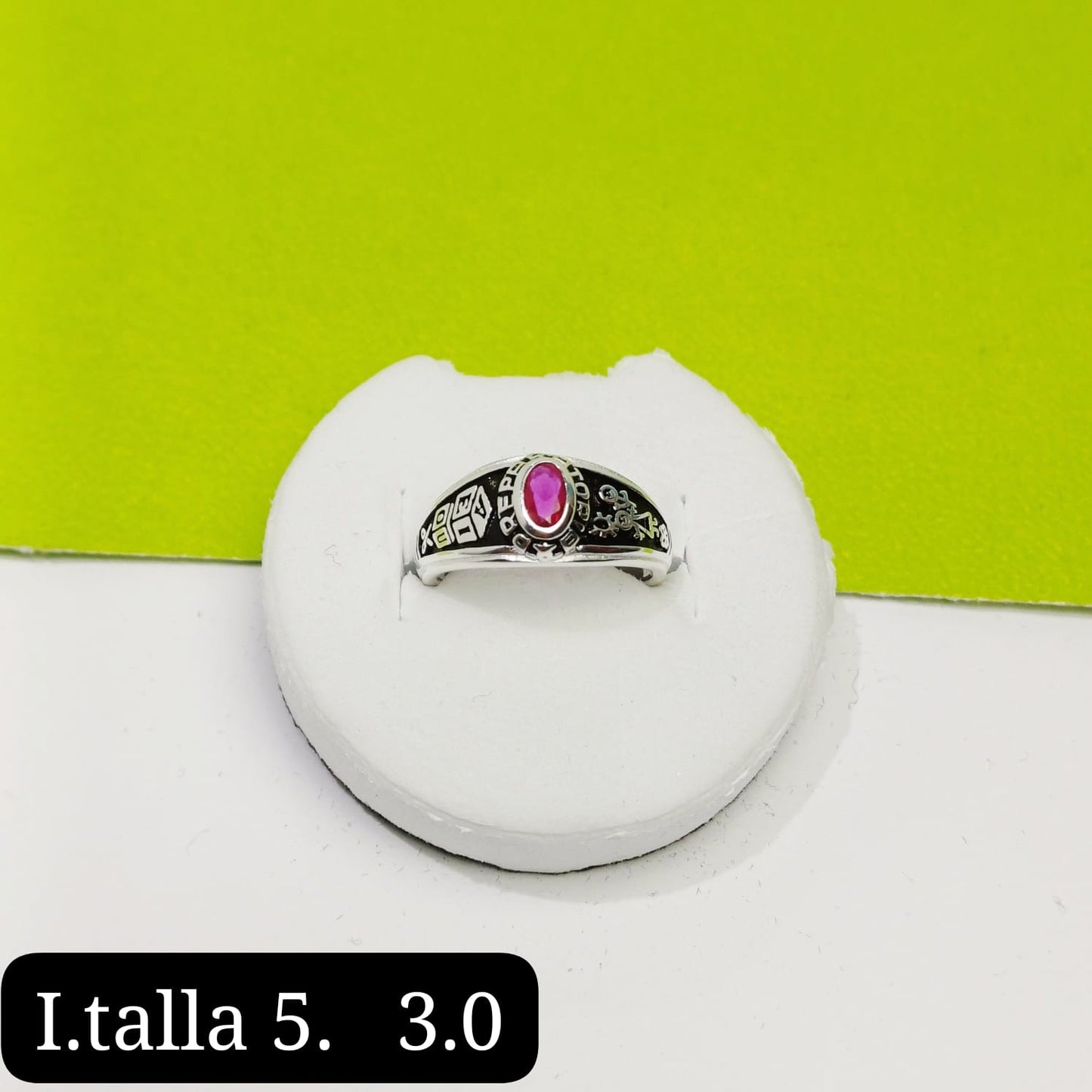 Anillo de graduación preparatoria