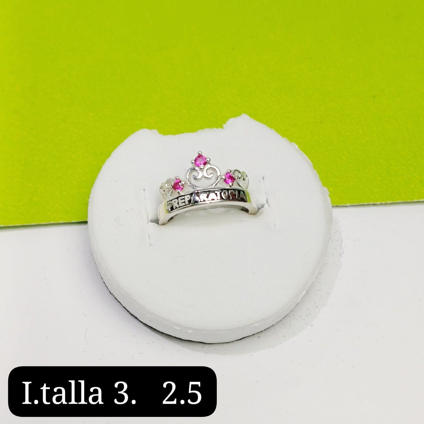 Anillo de graduación preparatoria